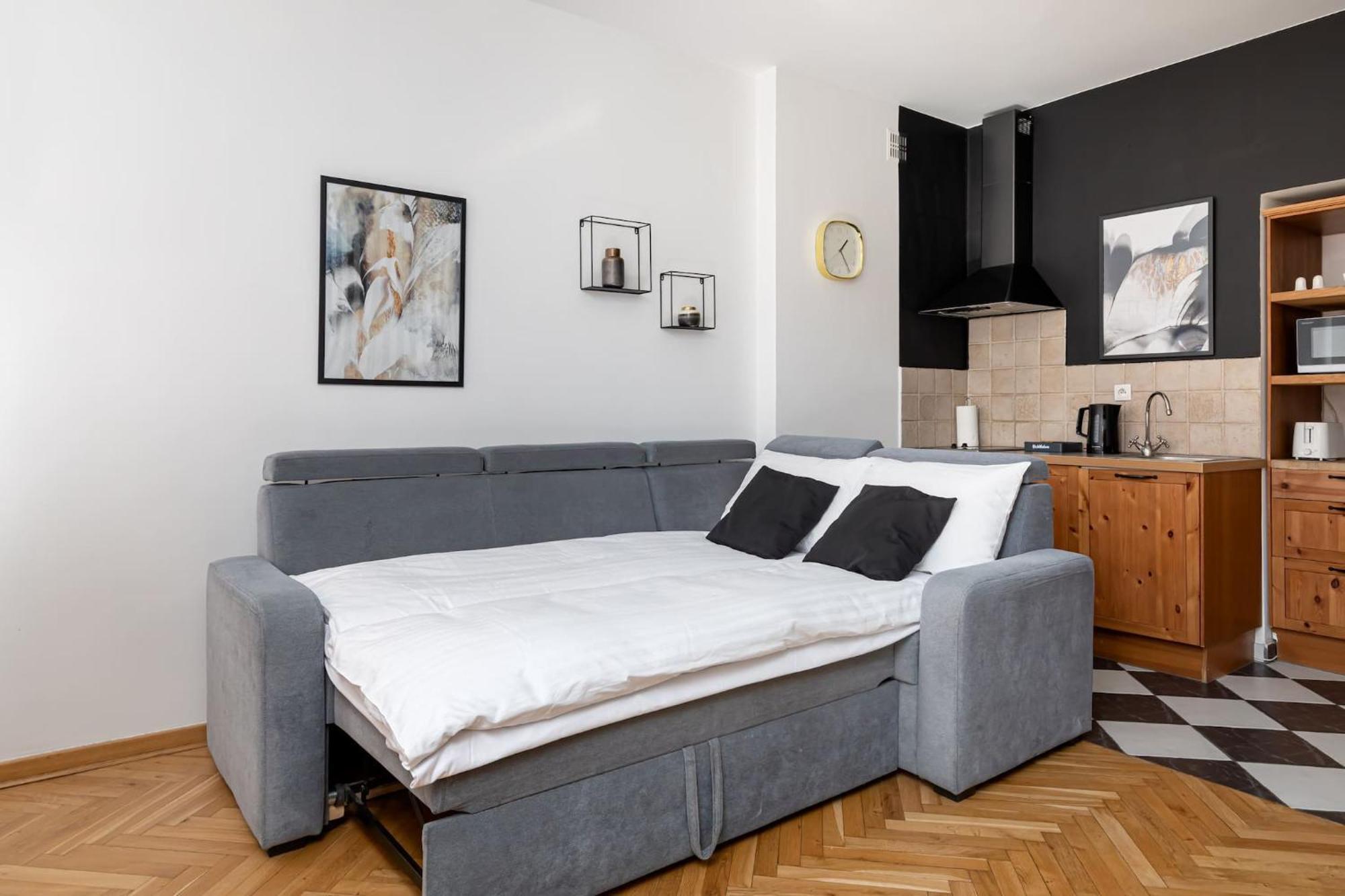 Fashioned Apartment Rycerska By Noclegi Renters Warschau Exterior foto